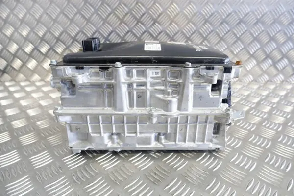 Toyota Inverter OEM G920047261 voor Prius 1.8L Hybride image 2