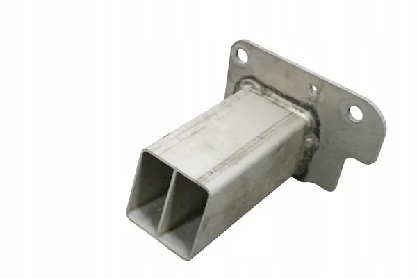 JEEP CHEROKEE KL 19- Oikea puskurin kiinnitys image 2