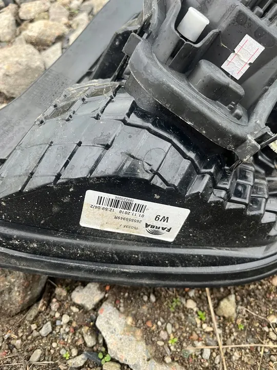 RENAULT TWINGO III 1.0 SCe Lámpara Trasera Izquierda 265555949R image 4