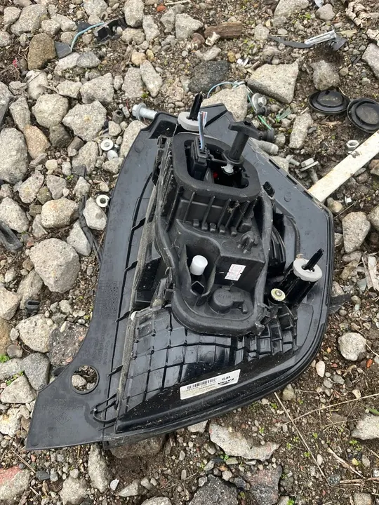 RENAULT TWINGO III 1.0 SCe Lámpara Trasera Izquierda 265555949R image 5