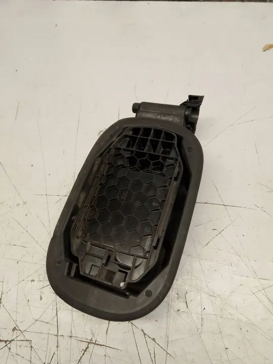 Tapa de combustible Mercedes OEM A2466300067 - Usado image 3
