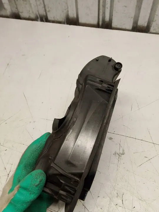 Tapa de combustible Mercedes OEM A2466300067 - Usado image 8