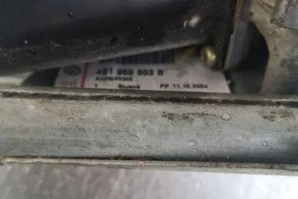 Etupenkin mekanismi AUDI A6 AVANT 4B1955603B image 3