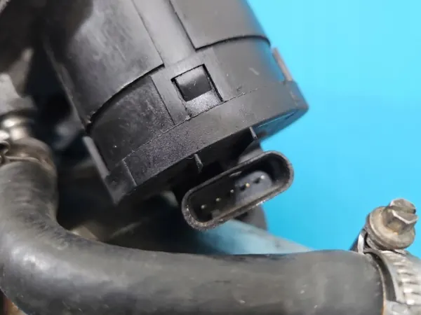 Válvula EGR OEM X9001-0B para BMW X6 E71 3.0D image 6
