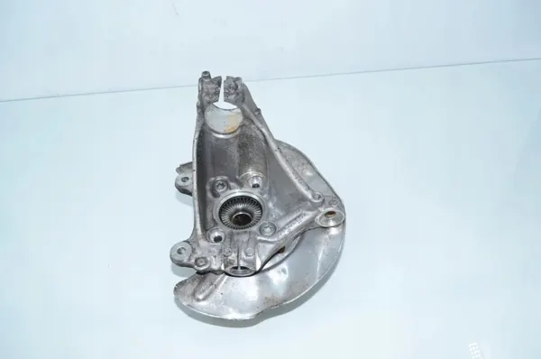 Logement roulement roue OEM 6890172 BMW 2 U06 avant droit image 4