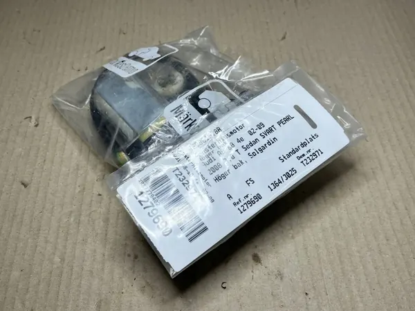 Audi A8 S8 D3 kattoluukun moottori OEM 4E0861978B image 3