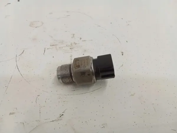 Toyota Kraftstoffdrucksensor OEM 8945820051 image 2