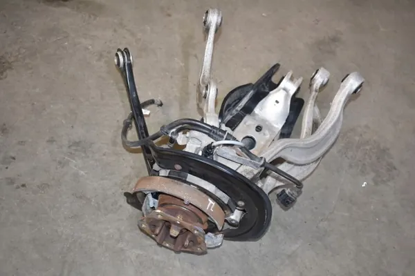 Suspension arrière gauche OEM 9Y0505431D Porsche Cayenne image 2