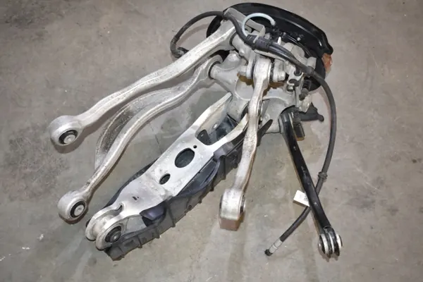 Suspension arrière gauche OEM 9Y0505431D Porsche Cayenne image 4