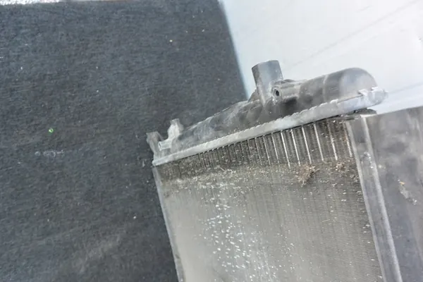 Radiador de agua 2.5 SE VW Passat B7 Jetta Beetle USA OEM image 9