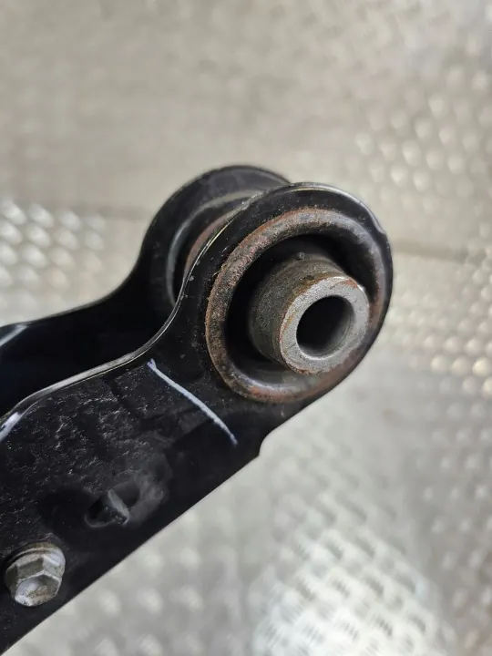 Siège de ressort arrière OEM 02223 côté droit Toyota RAV4 image 4