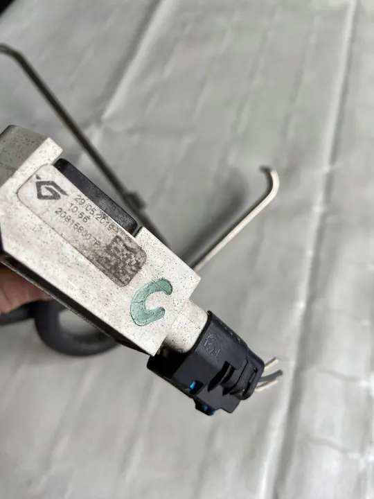 Renault Trafic III 1.6DCI Pressure Sensor OE 208158007R image 3
