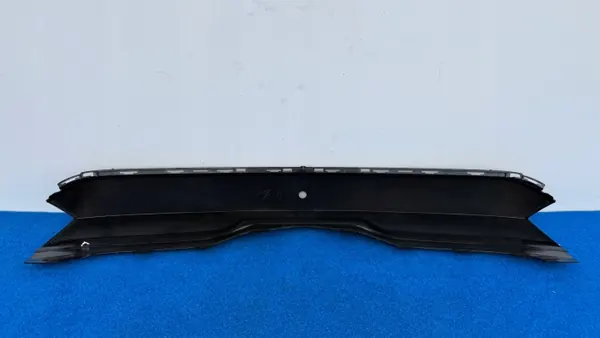Skoda Enyaq Frontgitter OEM 5LJ853653 - Gebraucht image 4