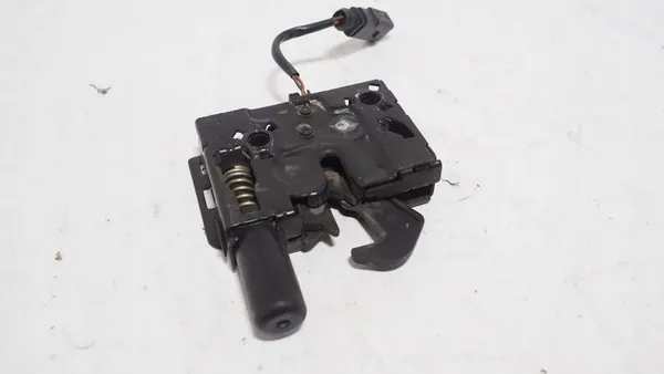 Skoda Superb III Huvenlås 3V0823509B image 4