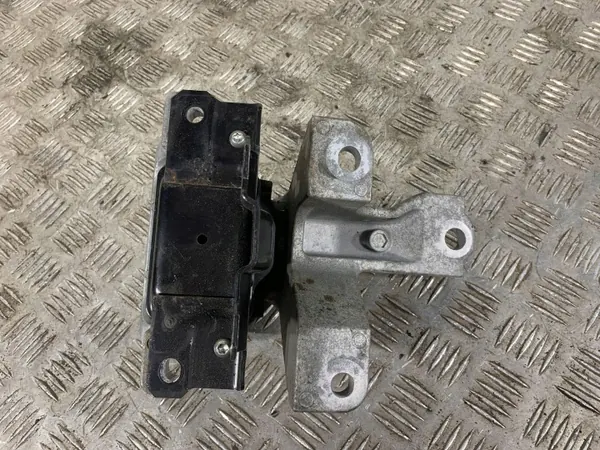 Soporte de caja Mitsubishi FBZ16335 - Pieza OEM usada image 3
