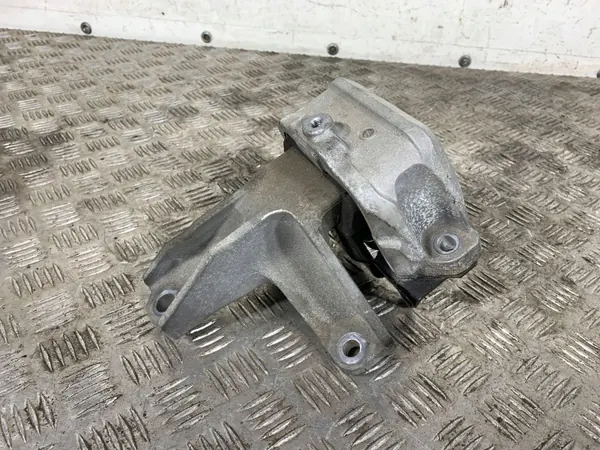 Soporte de caja Mitsubishi FBZ16335 - Pieza OEM usada image 4