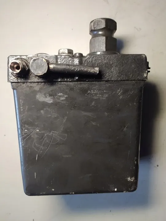 BASE DE SUPPORT CABINE MERCEDES ACTROS MP4 OEM 1234567 image 2