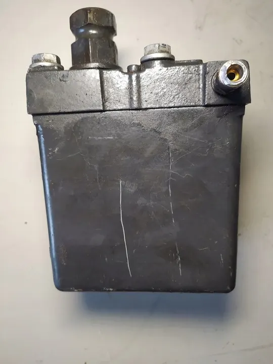 BASE DE SUPPORT CABINE MERCEDES ACTROS MP4 OEM 1234567 image 3