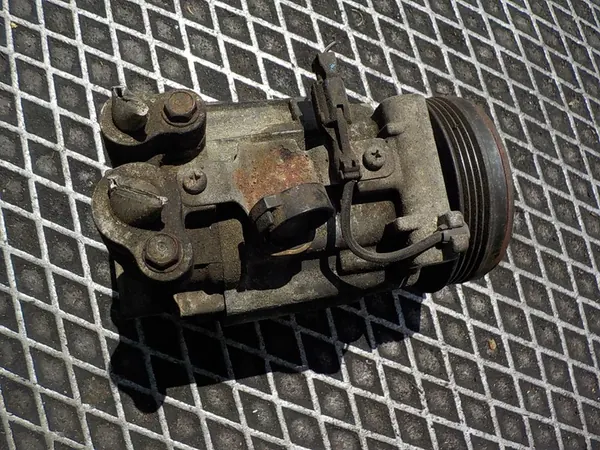 Compressore Aria Condizionata Subaru Forester II (SG) OEM image 4