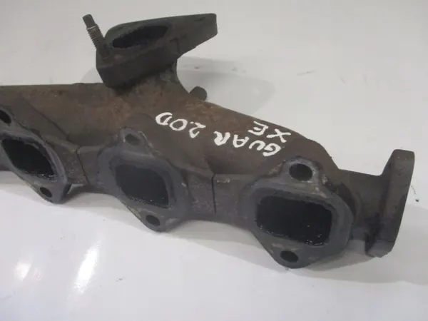 Colector de Escape Jaguar XE 2.0D OEM G4D3-9430-CB image 3