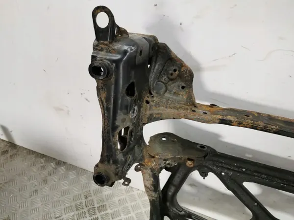 Audi A7 S7 Vorderer Hilfsrahmen OEM AMD98421 - Gebraucht image 3