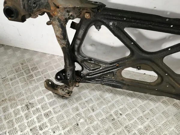 Audi A7 S7 Vorderer Hilfsrahmen OEM AMD98421 - Gebraucht image 4
