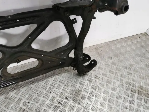 Audi A7 S7 Vorderer Hilfsrahmen OEM AMD98421 - Gebraucht image 5