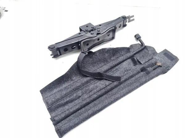 Crochet de remorquage Ford Ranger OEM AB31-17080-CD 2017 image 6