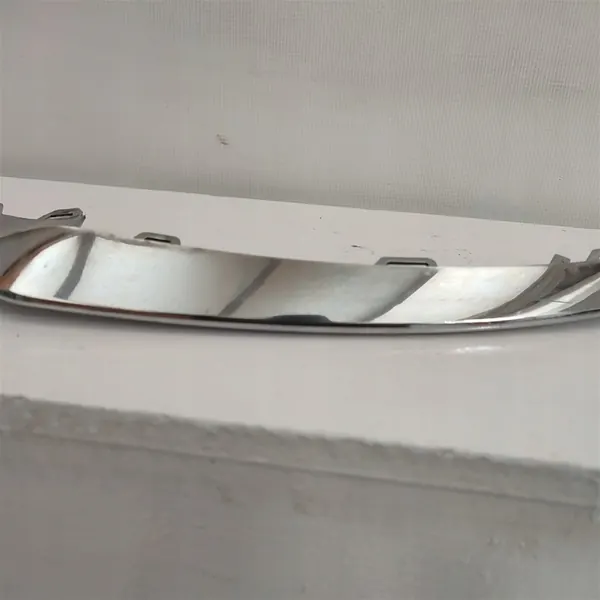 Garniture de pare-chocs avant droite Mercedes E 207 AMG A2078850874 image 3