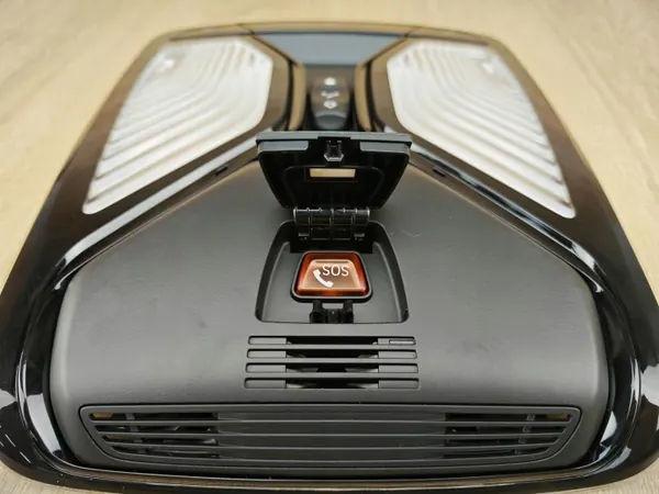 Plafonnier intérieur OEM 5A5A511 pour BMW G26 G20 G30 image 4