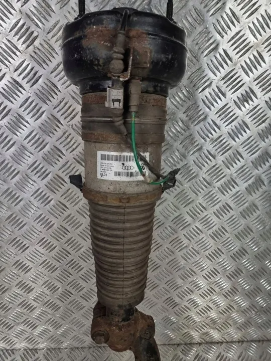 Audi RS6 C7 2014 Amortiguador delantero suspensión neumática OEM 4G0616039AA image 5