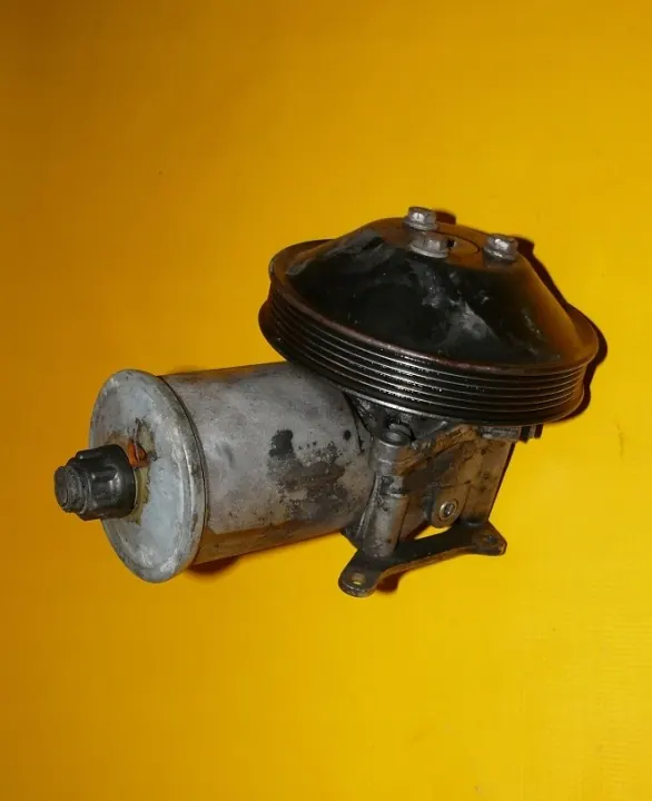 Pompe de direction OEM 1404666001 pour Mercedes W140 image 3