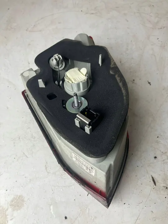 Lámpara trasera derecha para Peugeot 308 T9 SW Kombi image 2