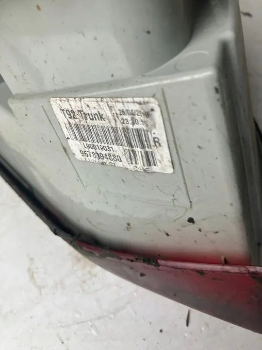 Lámpara trasera derecha para Peugeot 308 T9 SW Kombi image 3