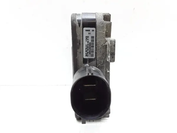 Volvo Kühlerlüfter-Relais OEM 940007601 - Gebraucht image 3