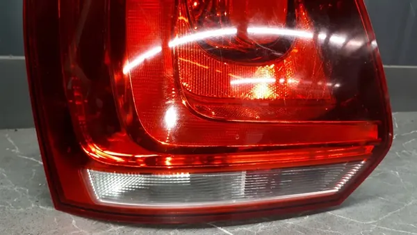 Vänster Bakljus VW Polo V 6R 5D image 2