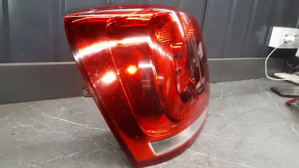 Vänster Bakljus VW Polo V 6R 5D image 4