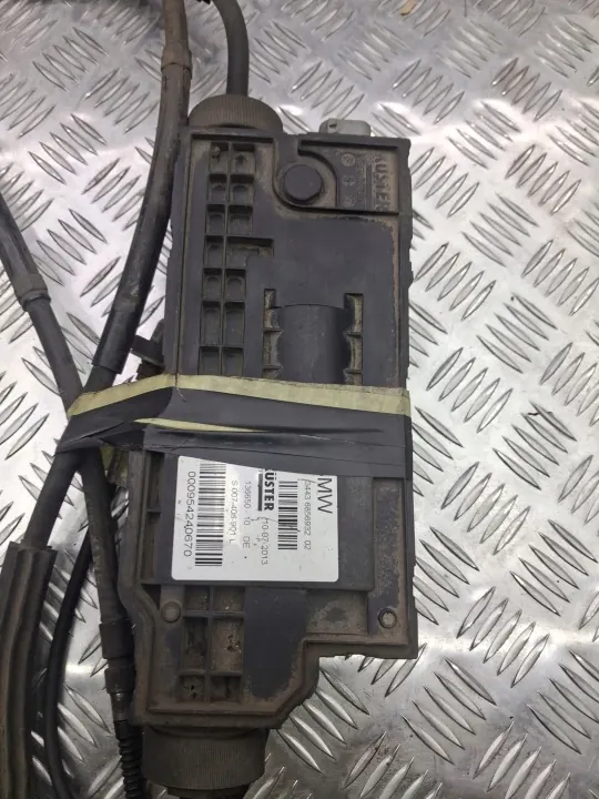 BMW Käsijarrumekanismi OEM 6856932 - Käytetty image 4