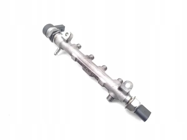 Rampe d'injection Skoda Octavia OEM 04L099B 1.6 TDI image 4