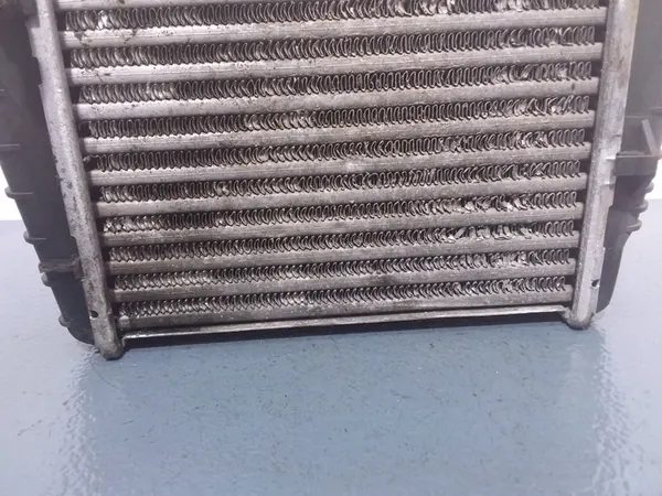 VW PASSAT B5 FL Intercooler 8D0145805C image 4