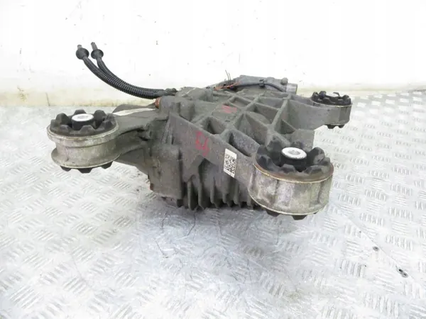 Audi Q3 8U 2.0D bakaxelbalk OEM 0BS525010C image 4