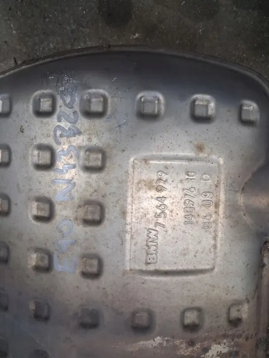 BMW OE Auspufftopf OEM 7564180, 7577603, 7567693 image 5