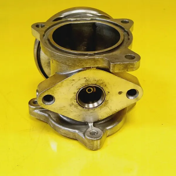 EGR-venttiili Skoda Fabia MK1 045131501K / 045129637A image 4