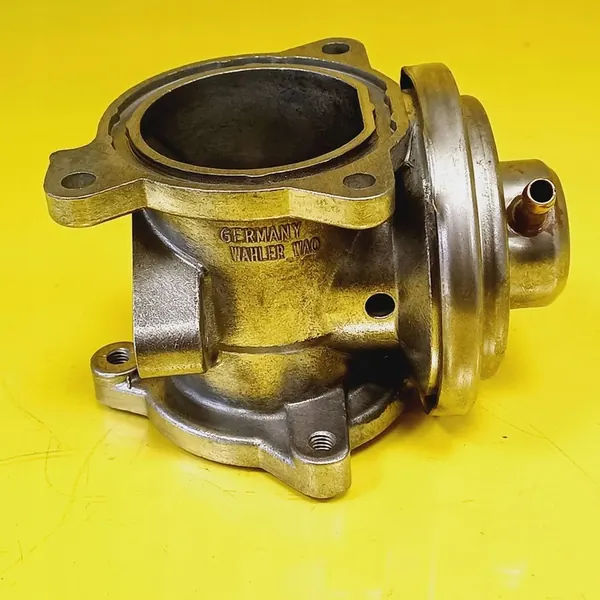 EGR-venttiili Skoda Fabia MK1 045131501K / 045129637A image 5