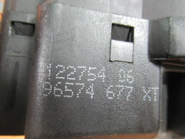 Combinatieschakelaar Peugeot 206 307 807 Xsara Picasso Berlingo 96574677XT image 2