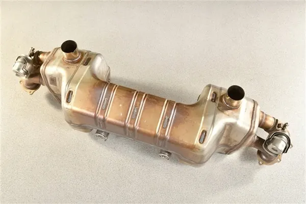 OEM 982251053K Porsche 718 GTS 4.0 Urheiluvaimennin image 4