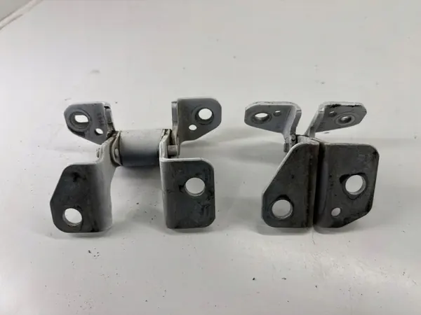Bakdörr gångjärn vänster OEM 55113661AC Dodge Durango image 6