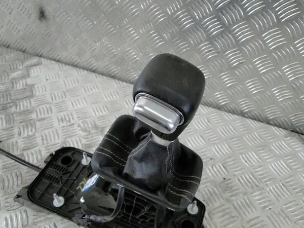 Levier de vitesses VW Golf Plus 5M DSG OEM 5K1713025AE image 3