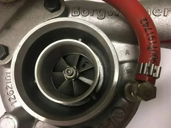 Turbo Deutz 4.8L Volvo EC200 EC210 EW140C 04502805 image 2