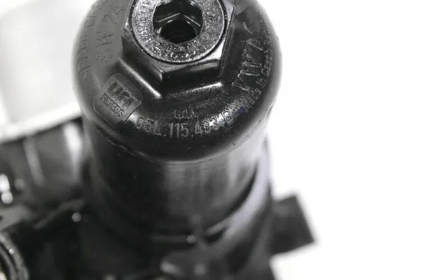 Oljefilterbas VW Audi Seat Skoda 2.0 TDI 05L117021B image 6